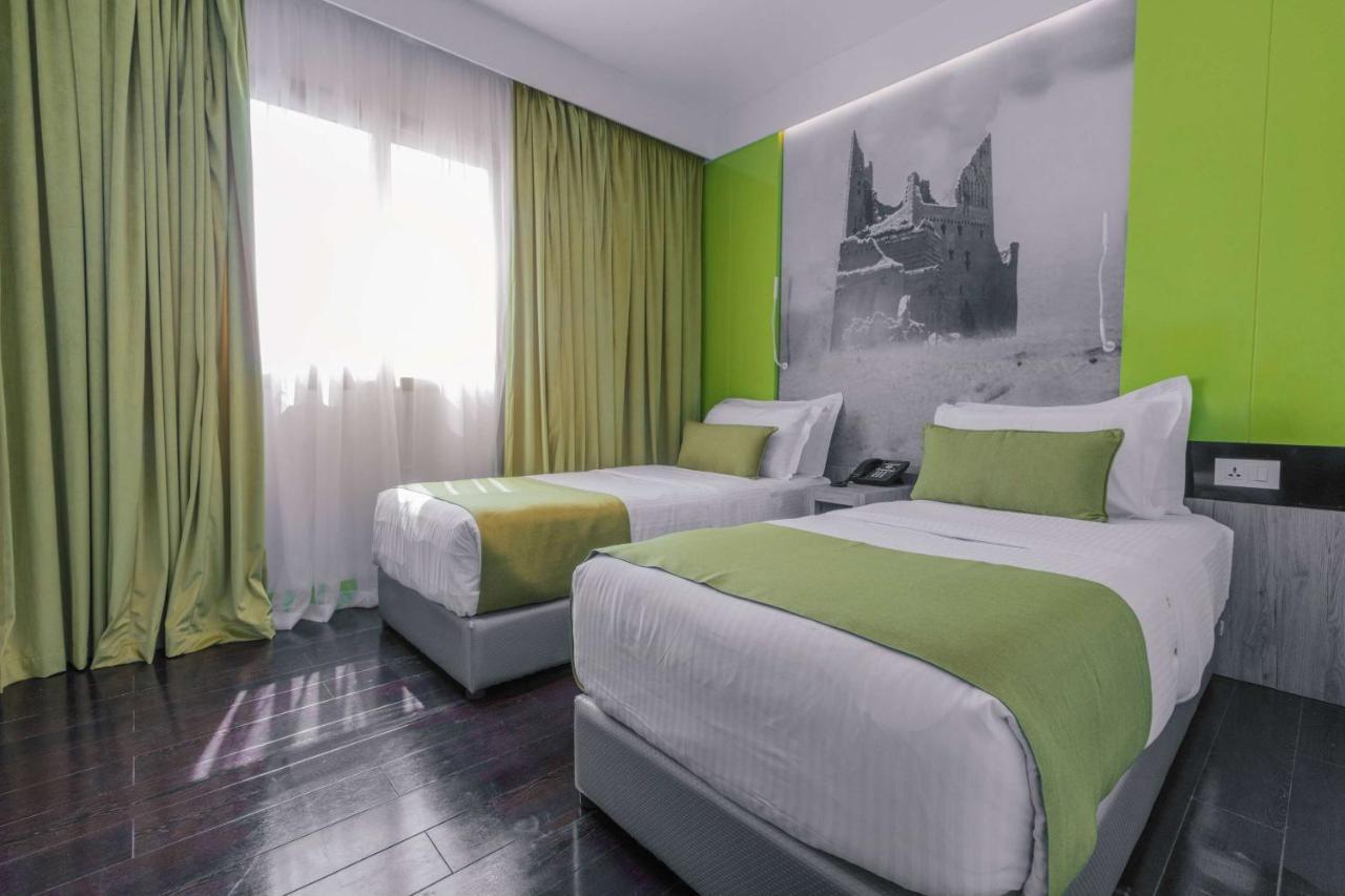 Super 8 Hotel Al Riyadh By Wyndham Esterno foto